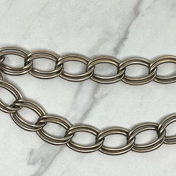 Gold Tone Drape Chain Link Belt - Size XS/S - Adjustable 8"-35.5" Metal Belt - Picture 3 of 8